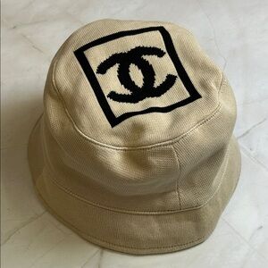 Chanel CC Logo Knit Bucket Hat Beige & Black, Made in France